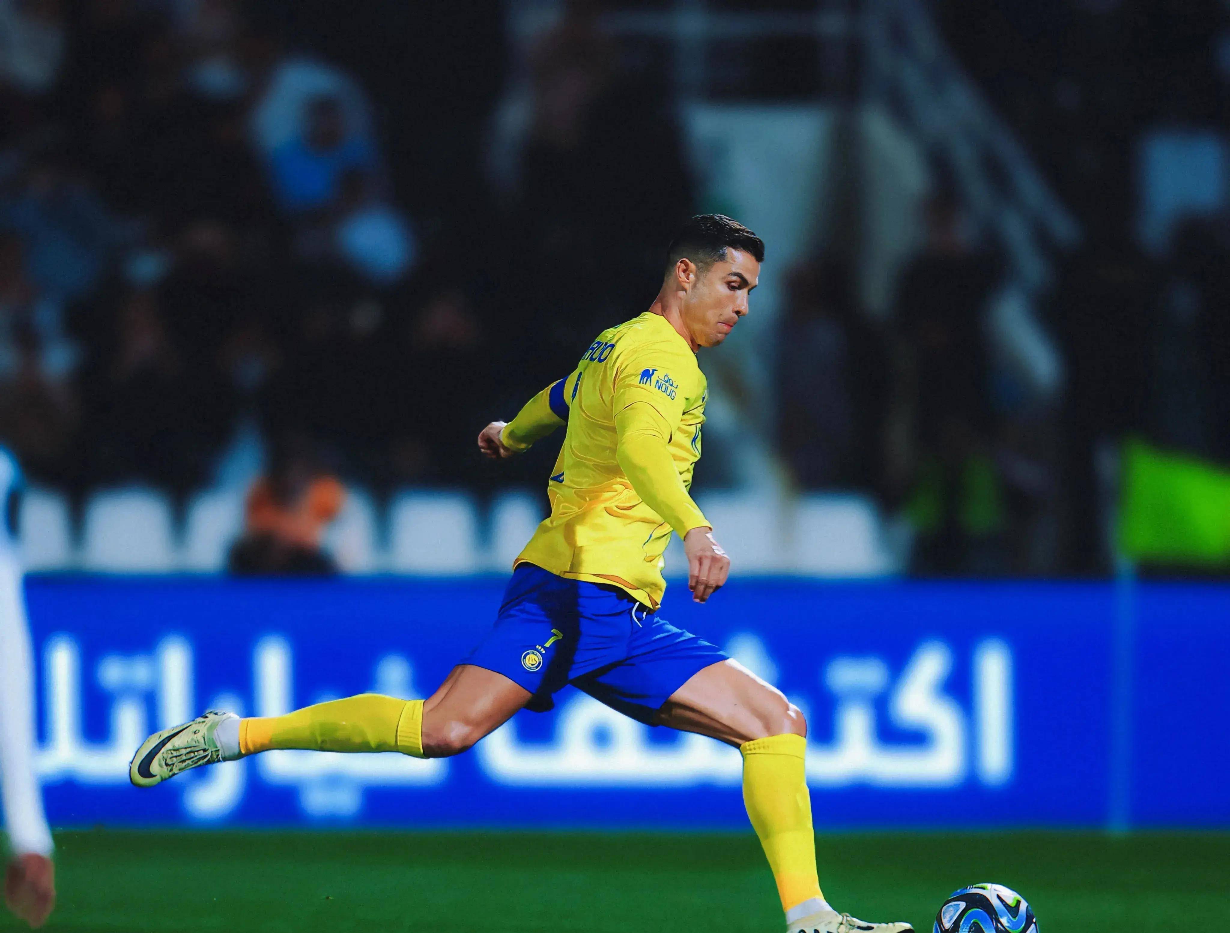 关于塞维利亚完胜AC米兰,C罗惊艳世界的信息 关于塞维利亚完胜AC米兰,C罗惊艳世界的信息