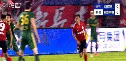 大连一方客场不敌绿城，金泽炫梅开二度助球队逃离困境