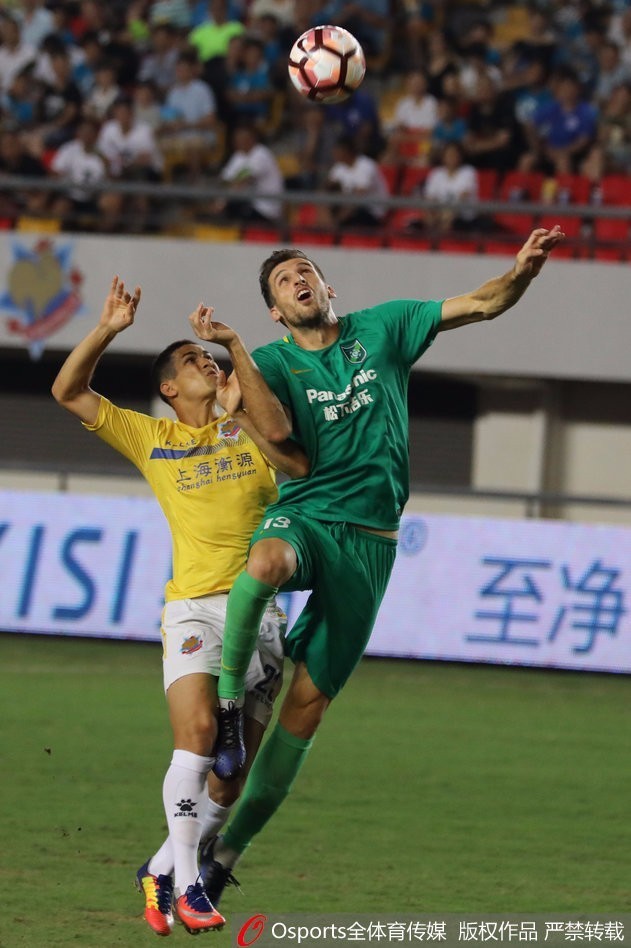 大连一方客场不敌绿城，金泽炫梅开二度助球队逃离困境