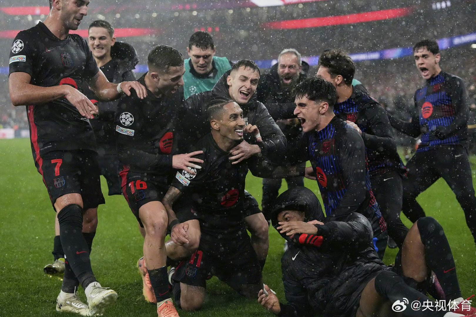 巴萨神奇翻盘，逆转塞维利亚获胜的简单介绍