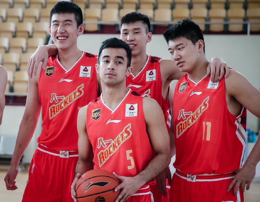 开云APP-湖北男篮精神抖擞，全力以赴