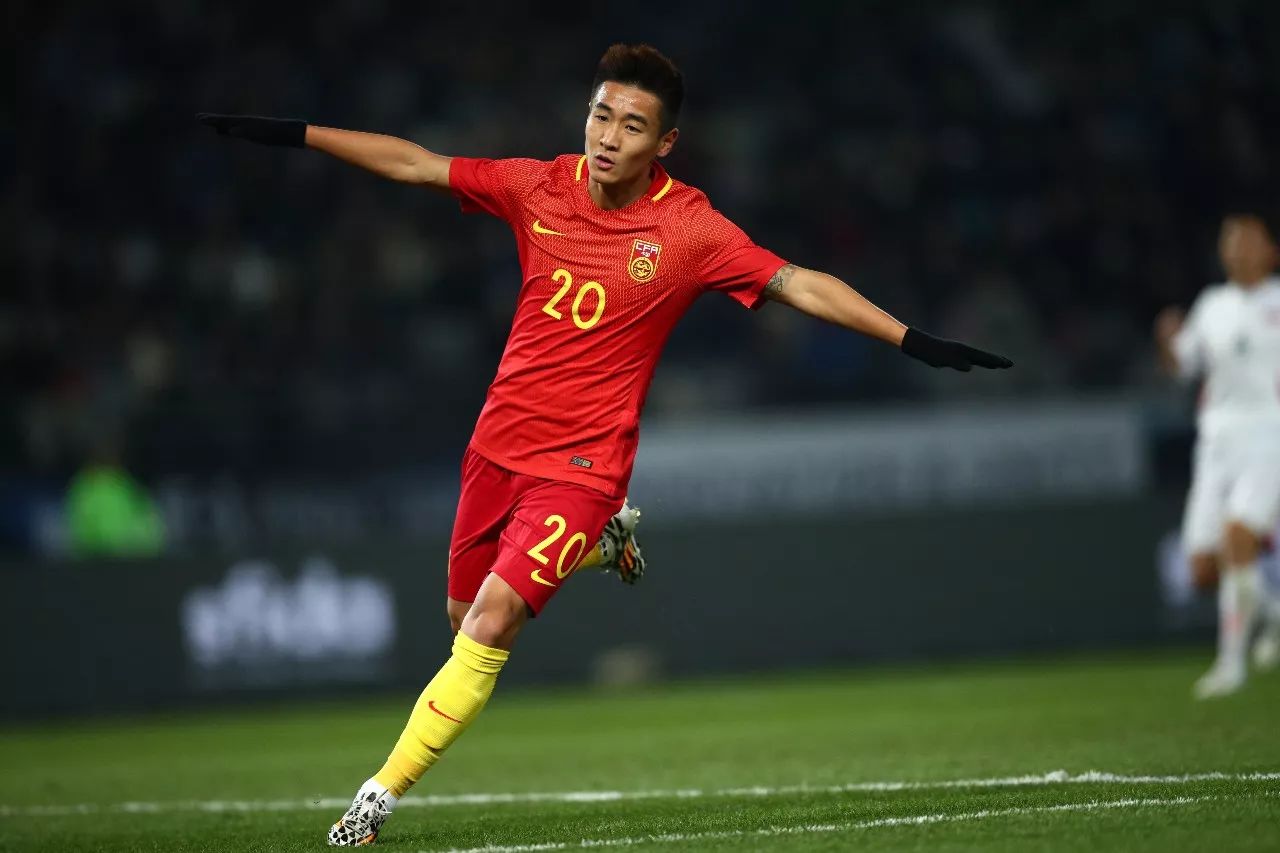 亚眠队客场战胜对手，排名逐步提升的简单介绍